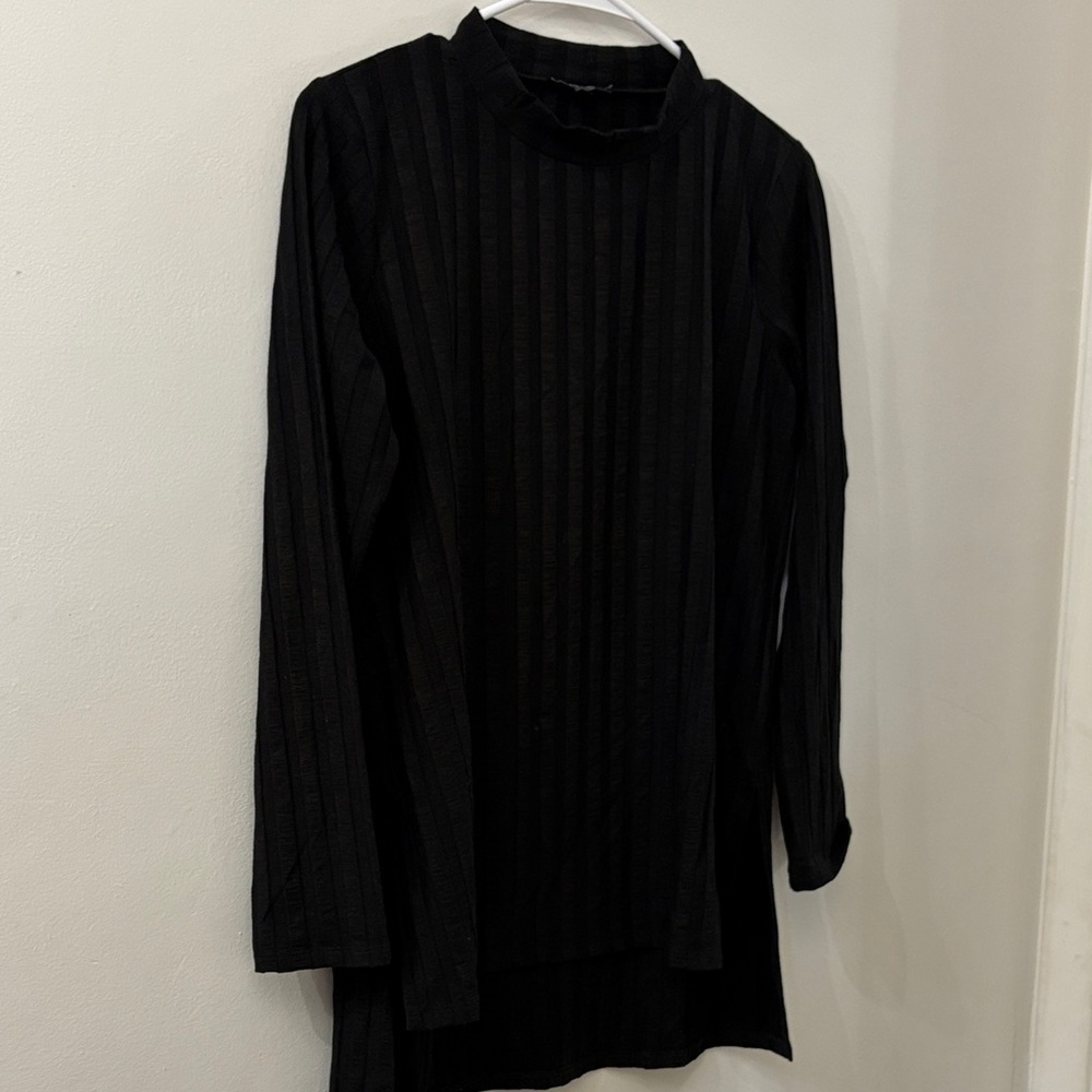 Eileen Fisher Black Ribbed top - xXS - high neck - great condition